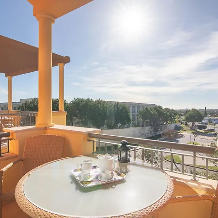 The Residences Vilamoura, Melissa